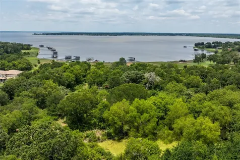 103-105 Sun Valley Mabank TX 75147