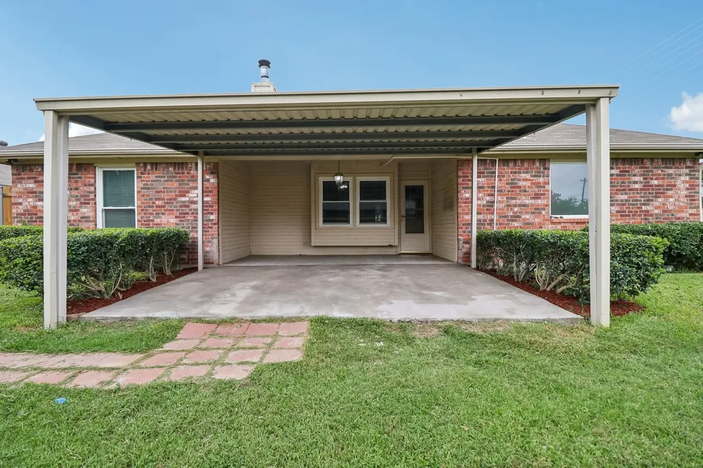 101 Apache Trail Alvarado TX 76009
