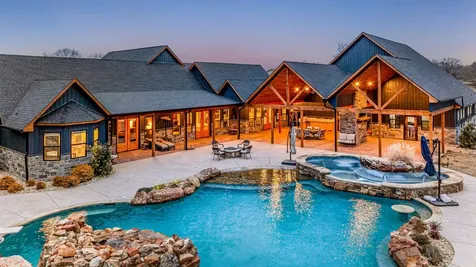 239 32507 Road Paris TX 75460