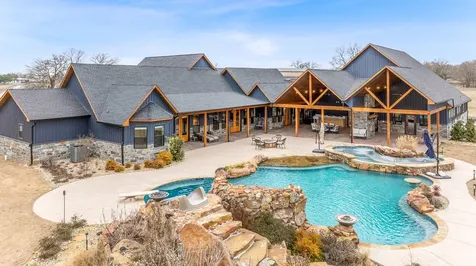239 32507 Road Paris TX 75460