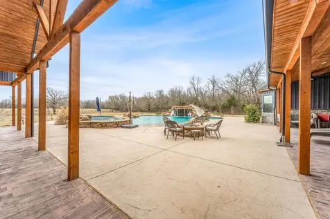 239 32507 Road Paris TX 75460