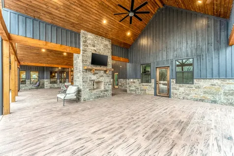 239 32507 Road Paris TX 75460