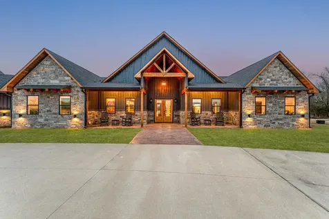 239 32507 Road Paris TX 75460