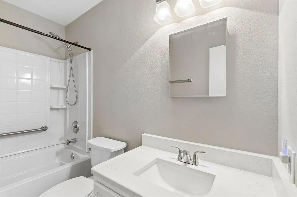 2809 Meadow Bluff Drive Wylie TX 75098