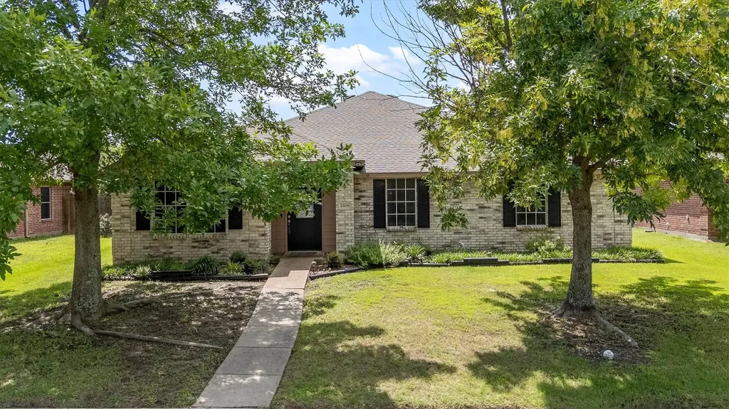 2809 Meadow Bluff Drive Wylie TX 75098