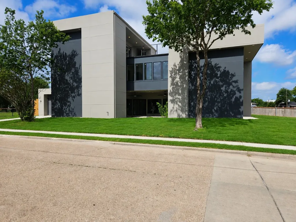 1902 Mcbroom Street Dallas TX 75212