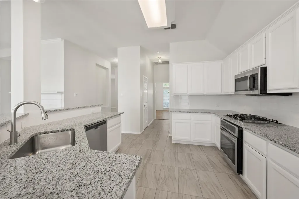 6604 High Brook Drive Fort Worth TX 76132