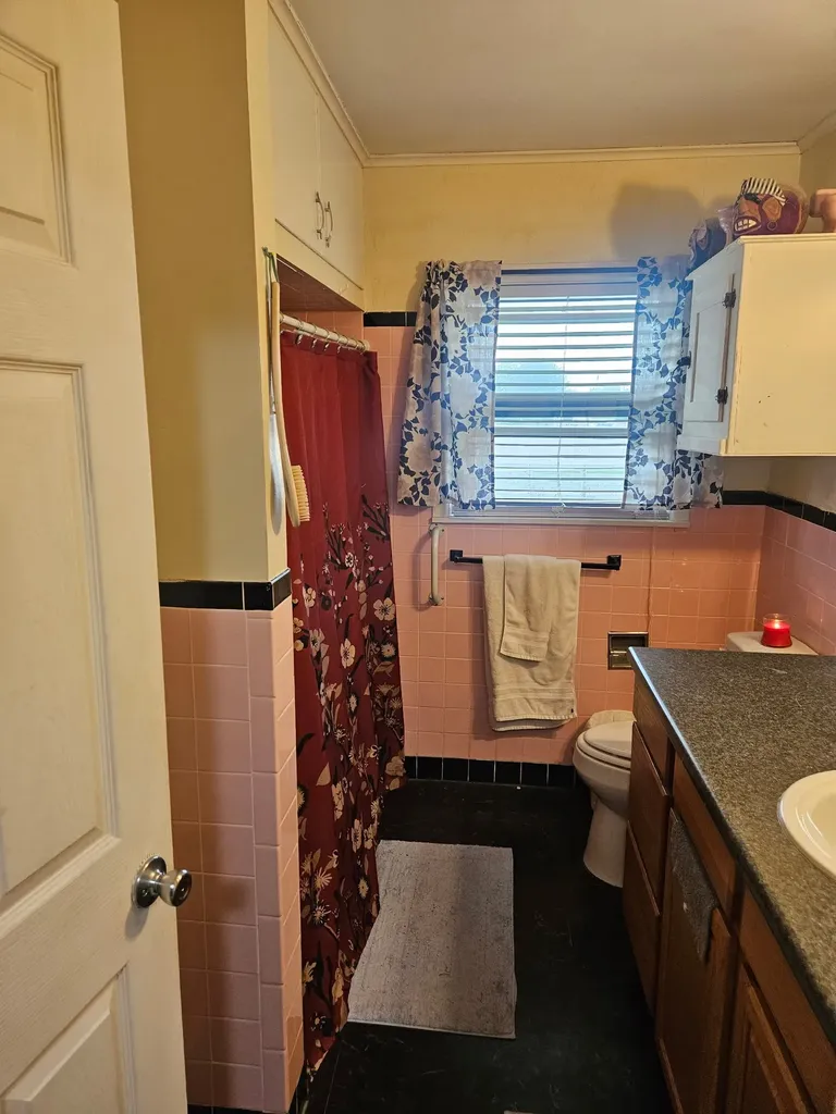 600 W Washington Kosse TX 76653
