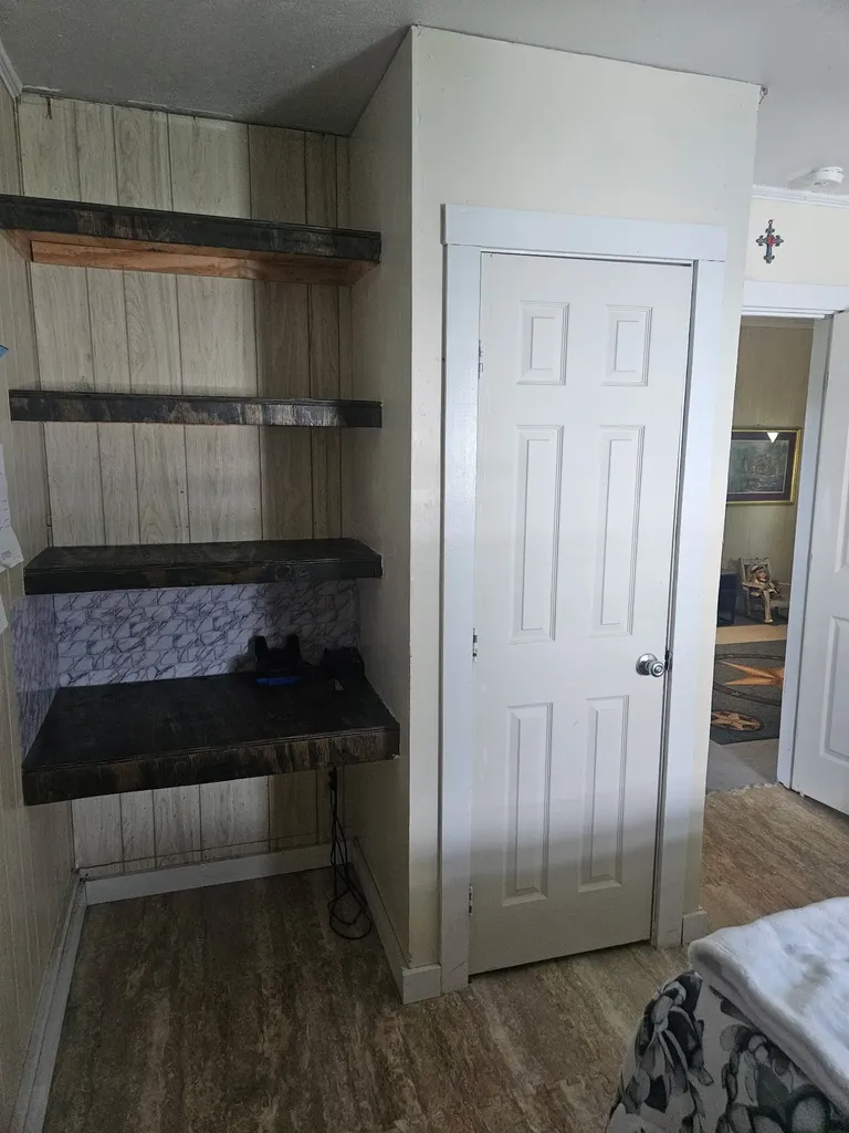 600 W Washington Kosse TX 76653