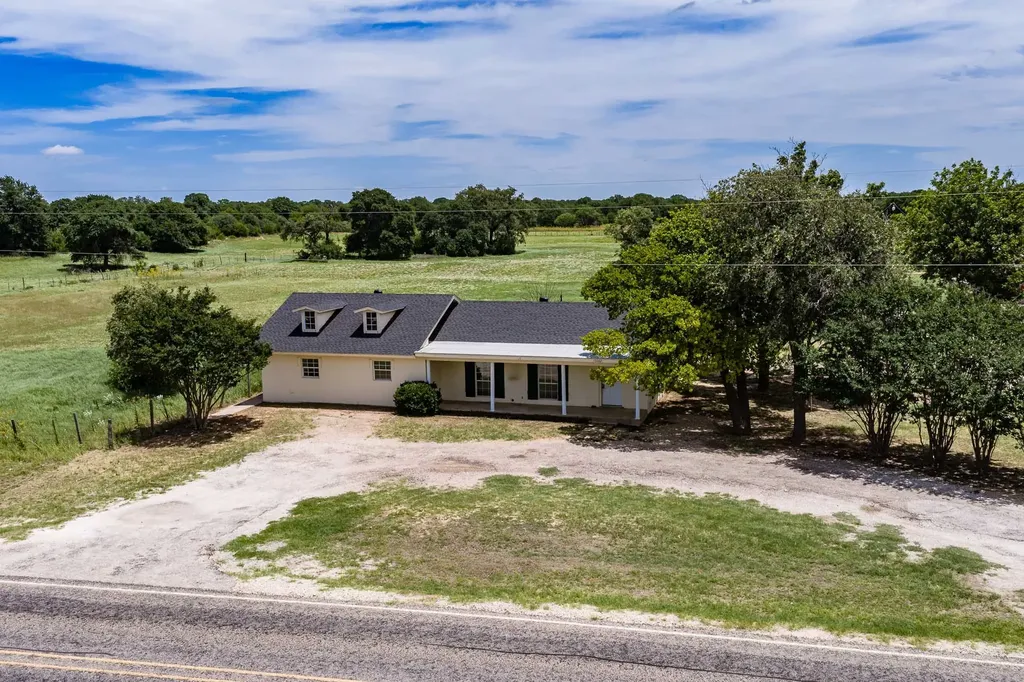10362 Farm Road 3326 Hawley TX 79525