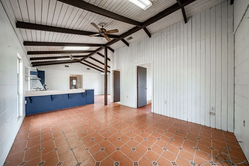 10362 Farm Road 3326 Hawley TX 79525
