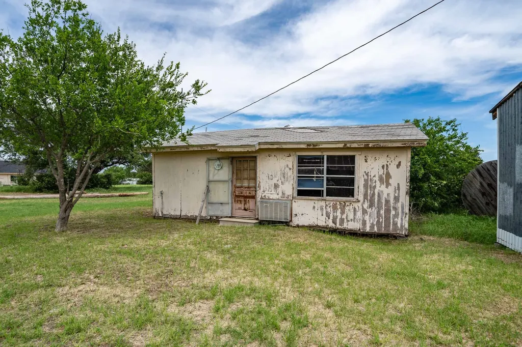 10362 Farm Road 3326 Hawley TX 79525