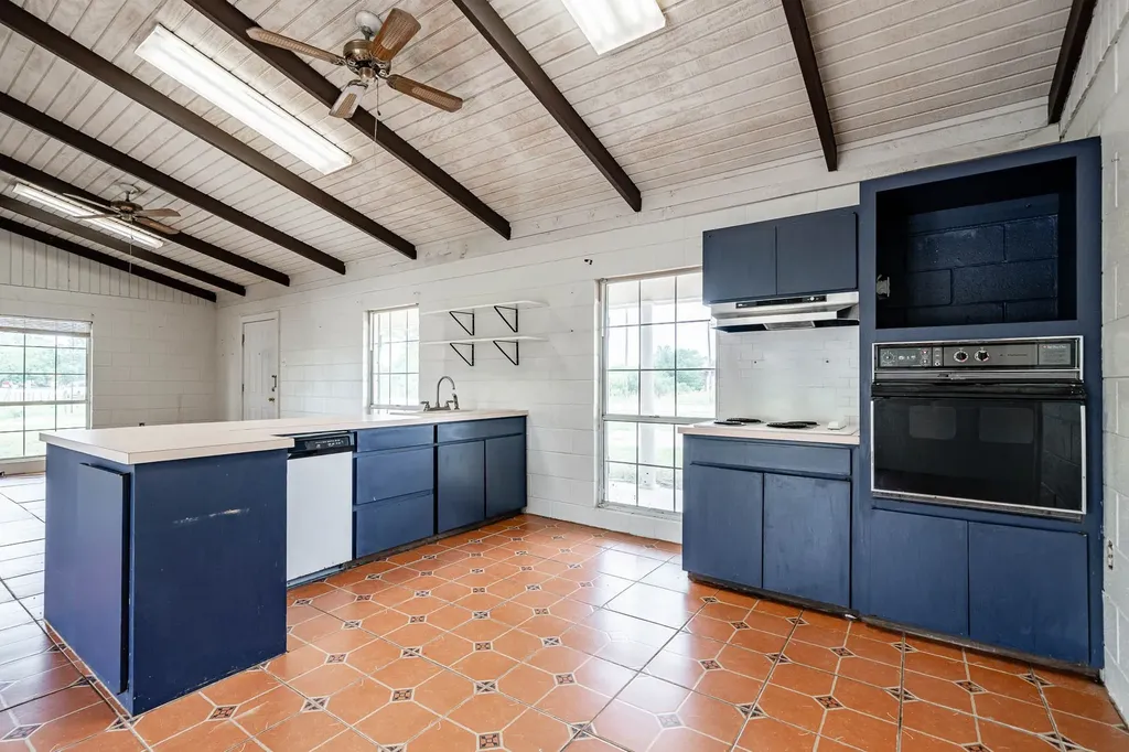 10362 Farm Road 3326 Hawley TX 79525