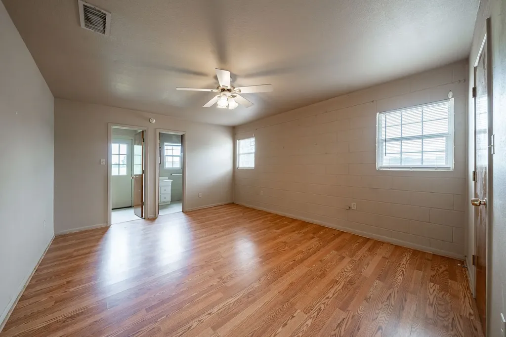 10362 Farm Road 3326 Hawley TX 79525