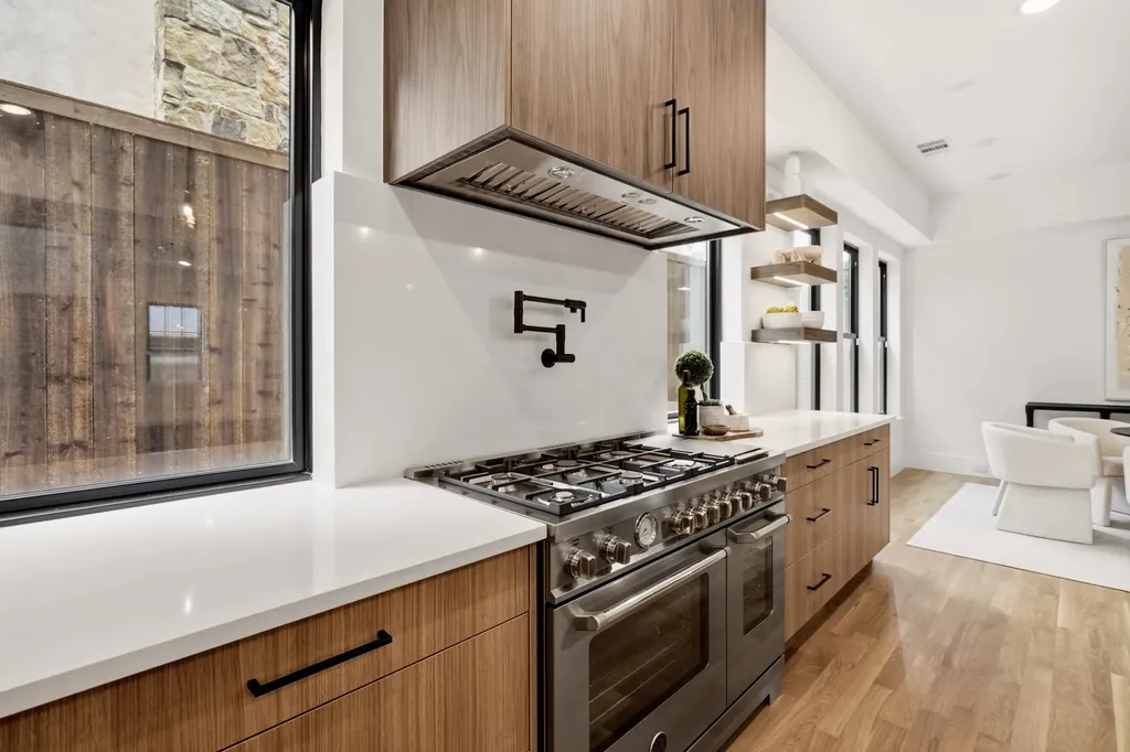 5449 Goodwin Avenue Dallas TX 75206