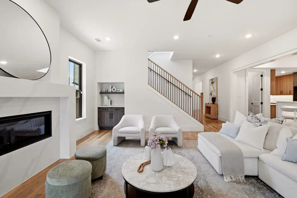 5449 Goodwin Avenue Dallas TX 75206