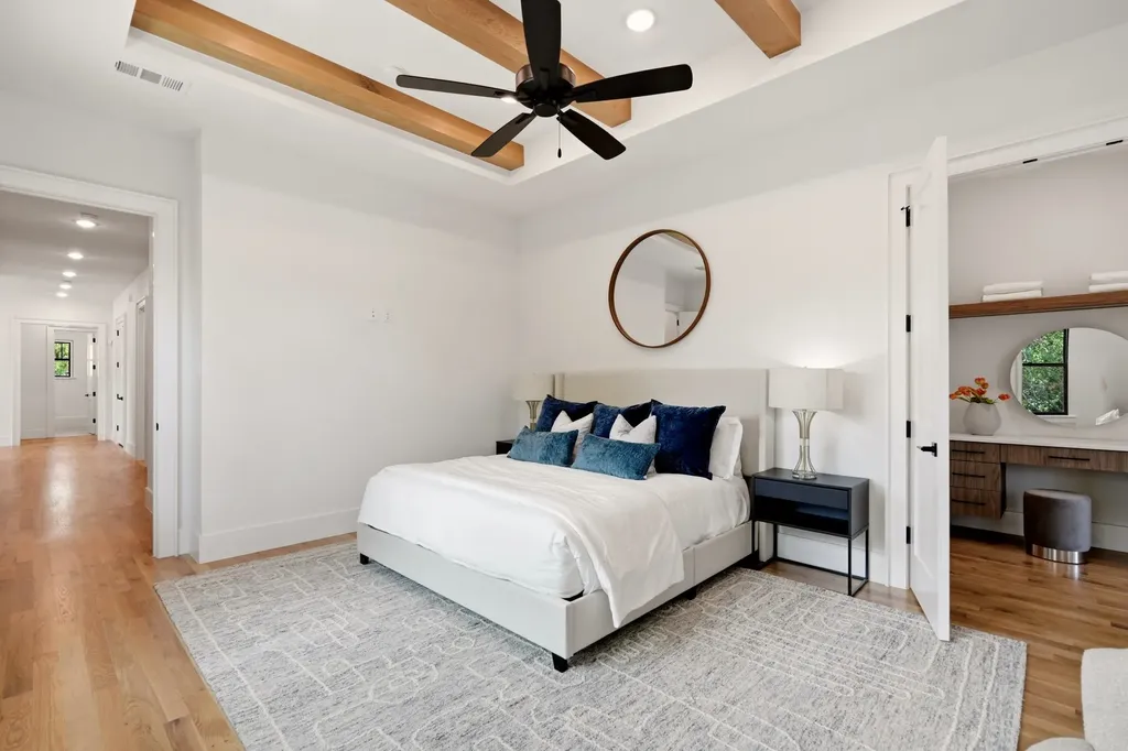 5449 Goodwin Avenue Dallas TX 75206
