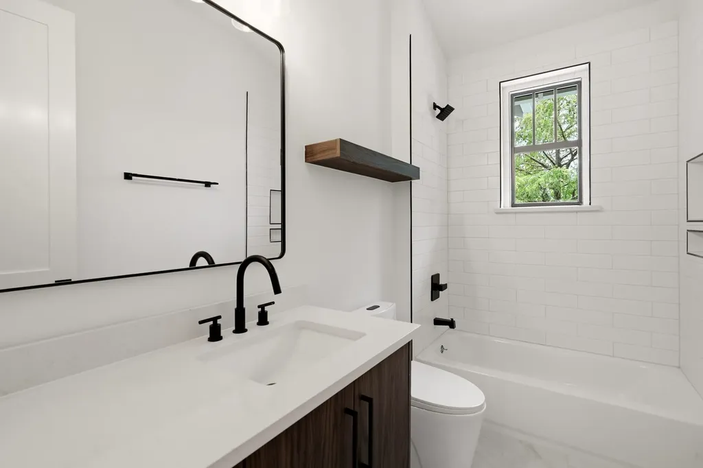 5449 Goodwin Avenue Dallas TX 75206