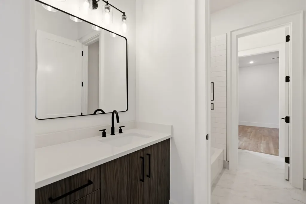 5449 Goodwin Avenue Dallas TX 75206