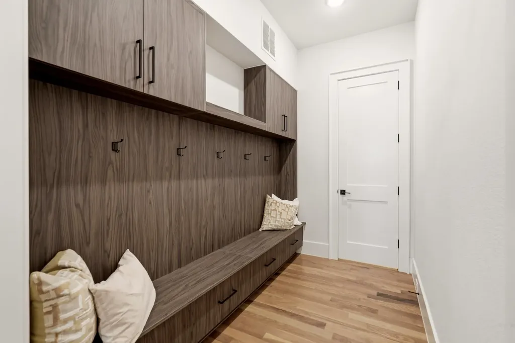 5449 Goodwin Avenue Dallas TX 75206
