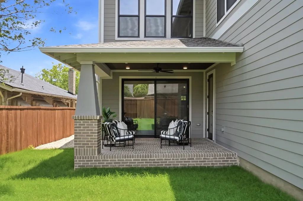 5449 Goodwin Avenue Dallas TX 75206