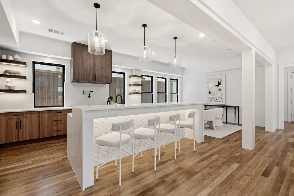5449 Goodwin Avenue Dallas TX 75206