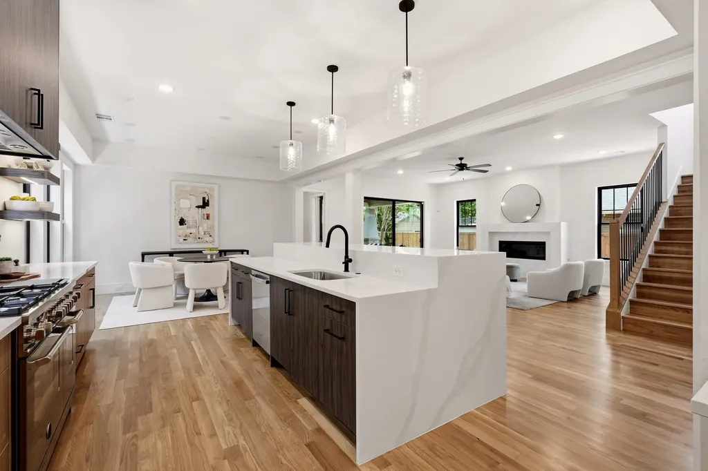 5449 Goodwin Avenue Dallas TX 75206