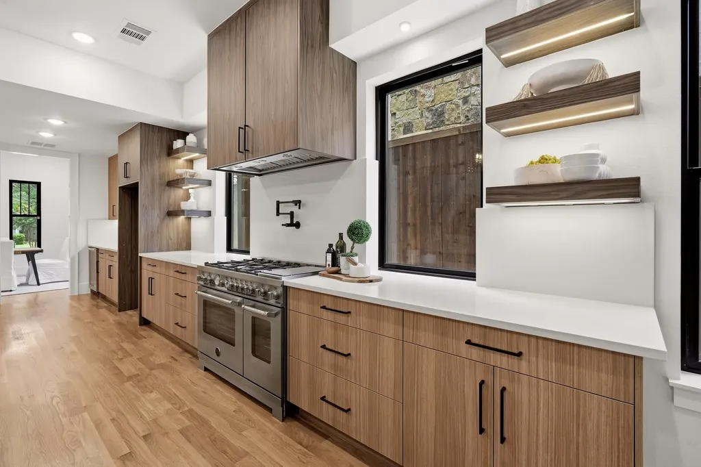 5449 Goodwin Avenue Dallas TX 75206