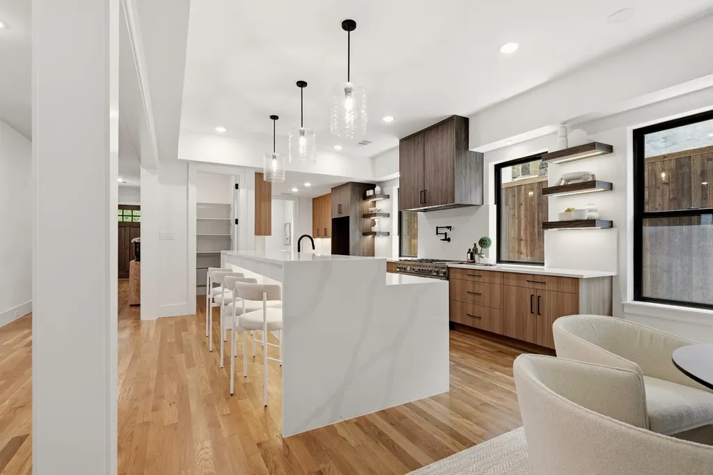 5449 Goodwin Avenue Dallas TX 75206