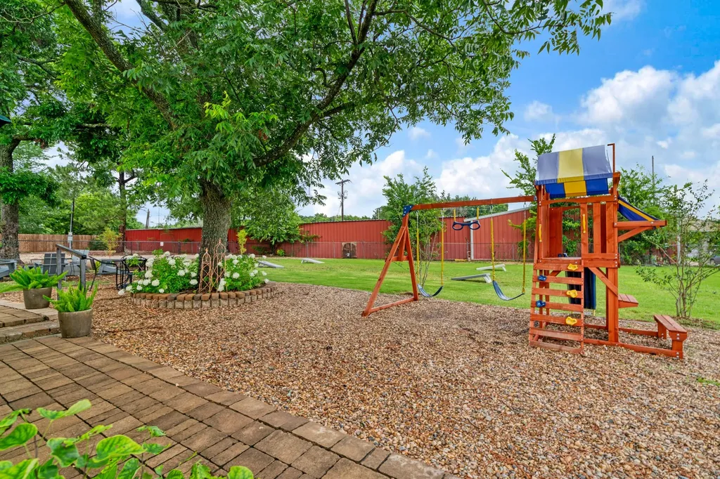 4645 Lamar Avenue Paris TX 75462