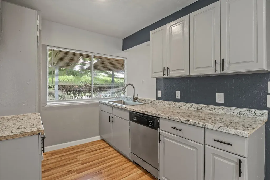 1410 Clearbrook Street Lancaster TX 75134