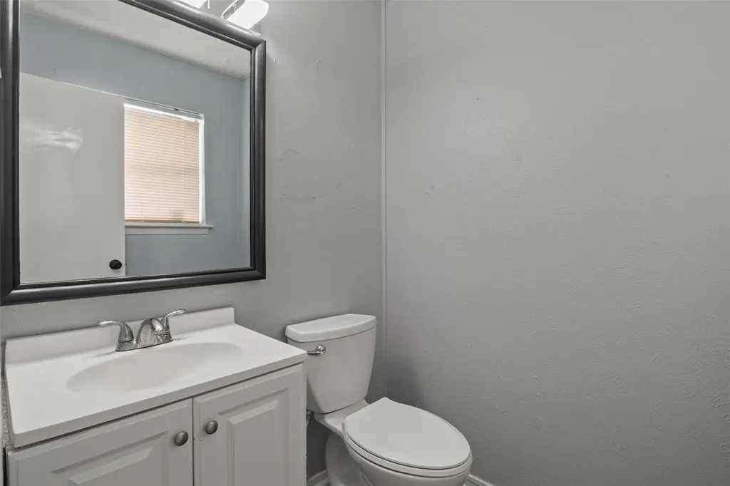 1410 Clearbrook Street Lancaster TX 75134