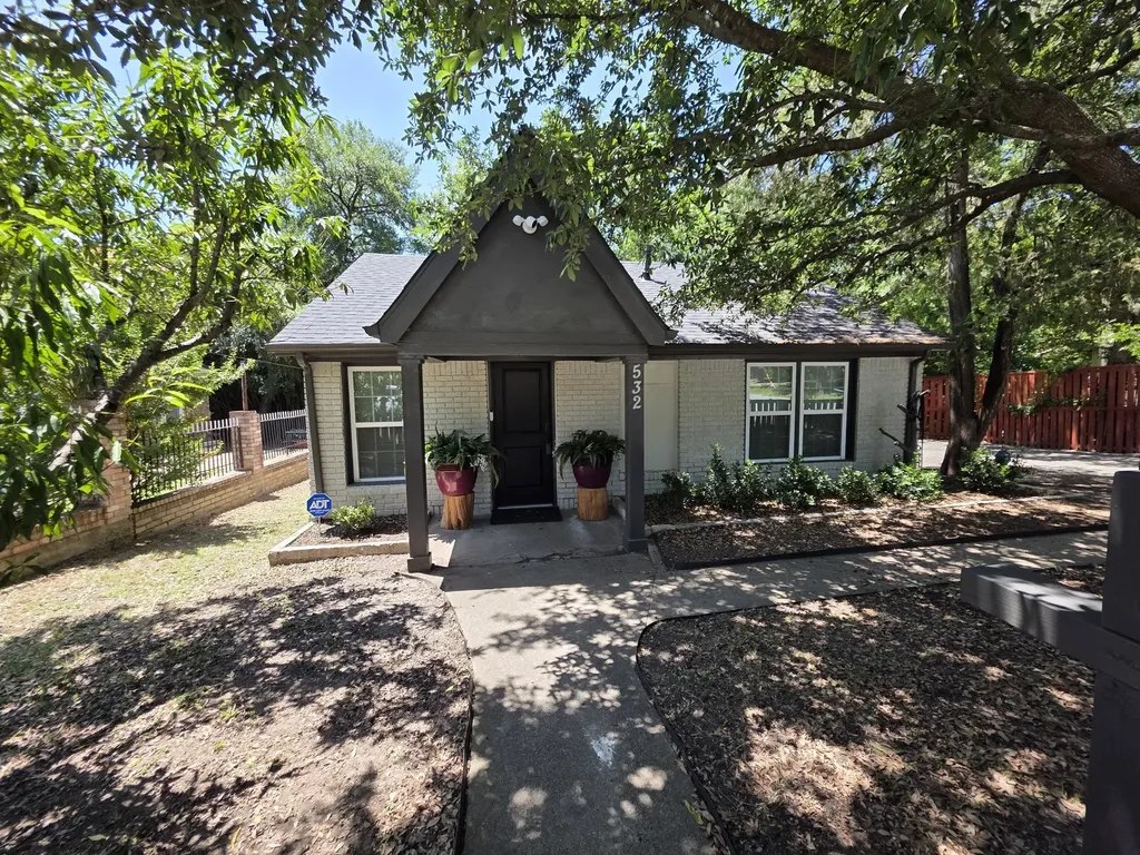 532 Griffith Avenue Dallas TX 75208