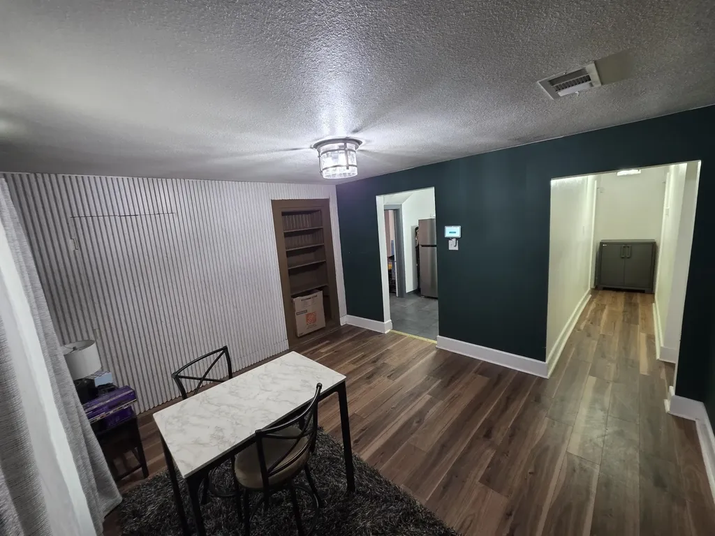 532 Griffith Avenue Dallas TX 75208