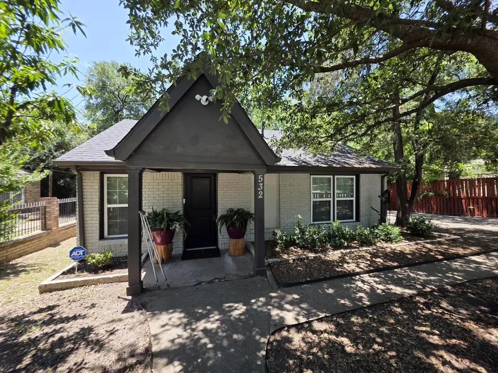 532 Griffith Avenue Dallas TX 75208