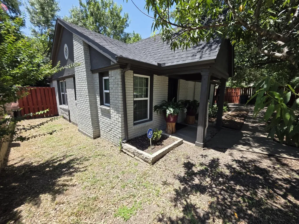 532 Griffith Avenue Dallas TX 75208