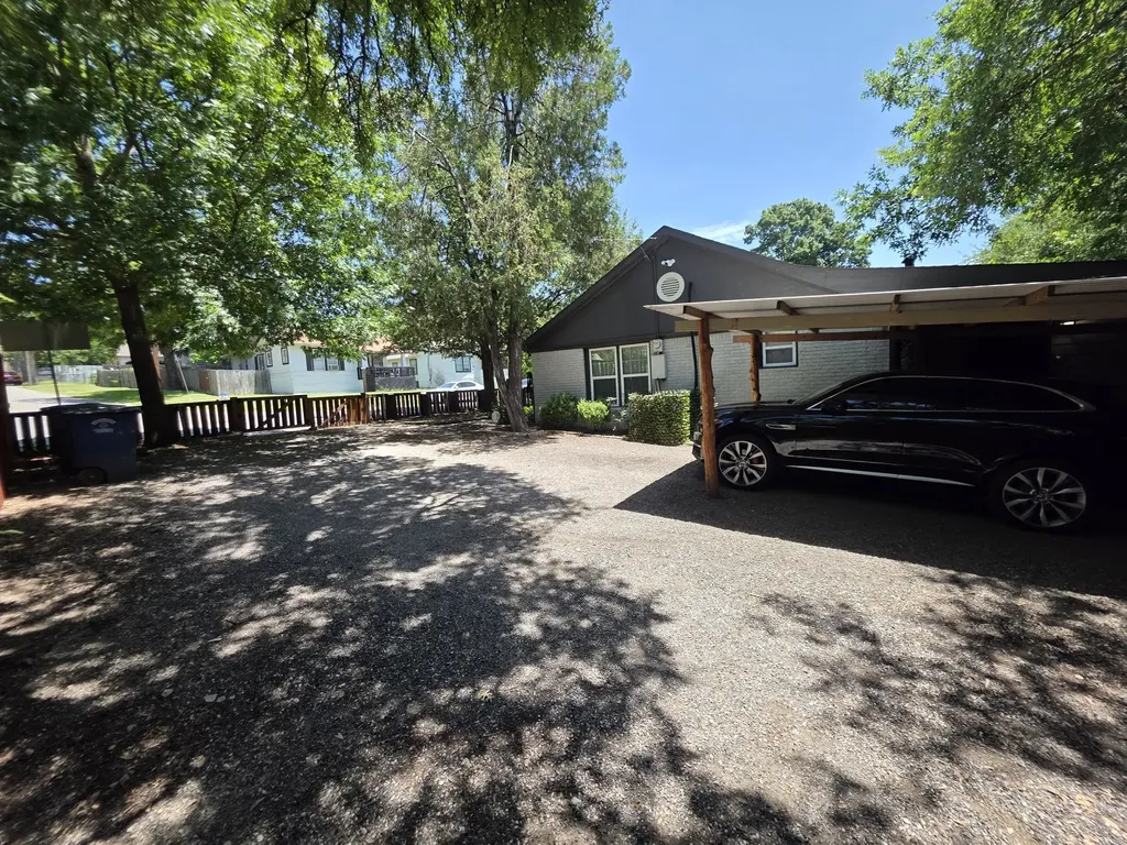 532 Griffith Avenue Dallas TX 75208