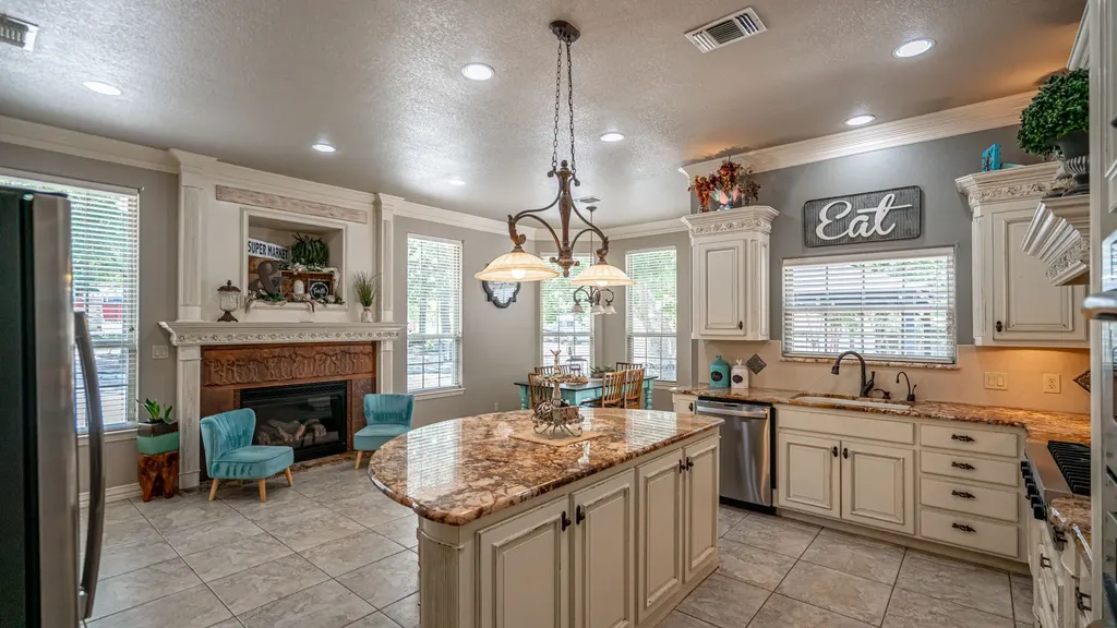 101 Windsong Lane Tolar TX 76476