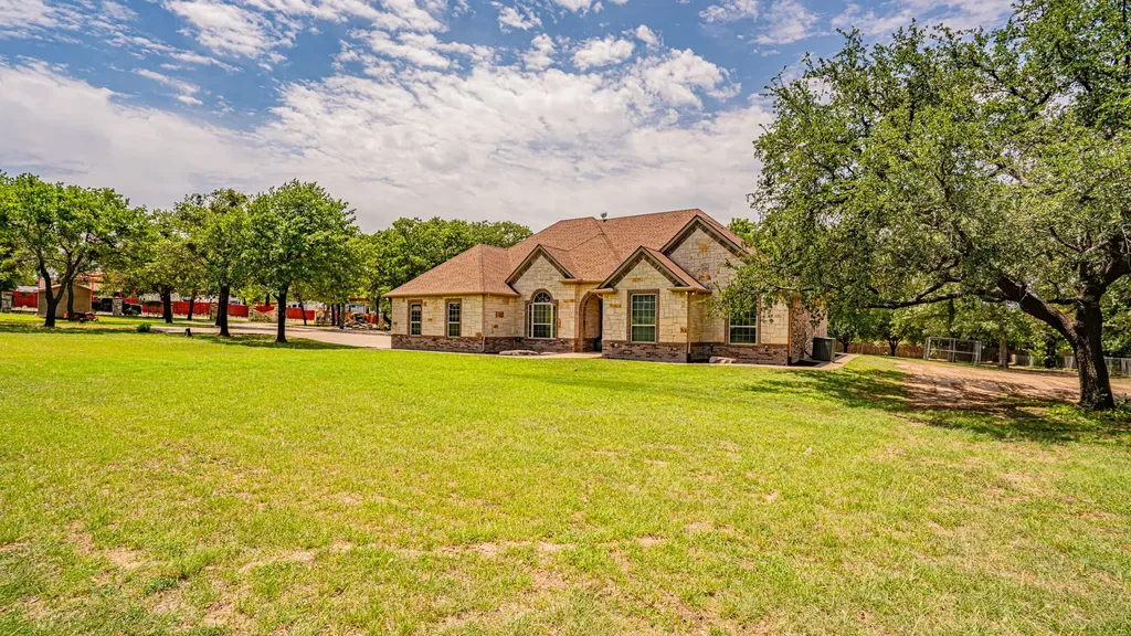 101 Windsong Lane Tolar TX 76476
