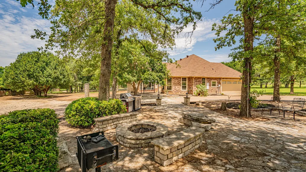 101 Windsong Lane Tolar TX 76476