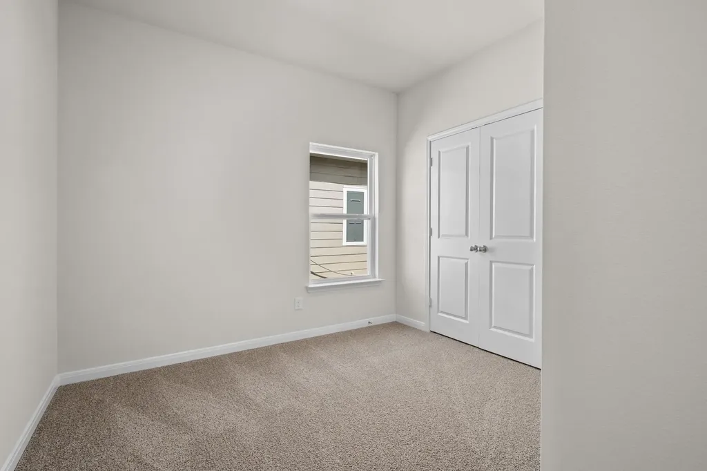 8325 White Wolf Trail Ponder TX 76259