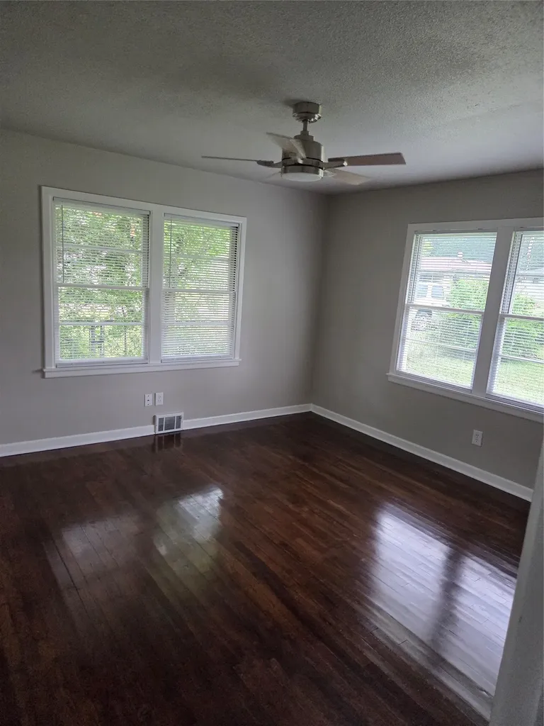 4325 Kendall Lane Waco TX 76705