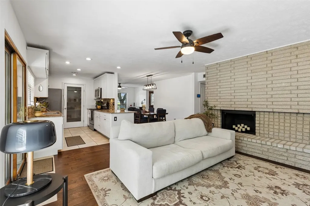 5069 Aztec Drive The Colony TX 75056