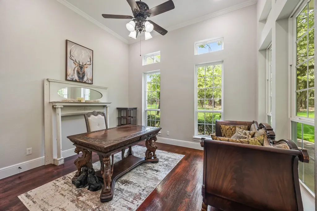 1619 Bloomfield Road Valley View TX 76272