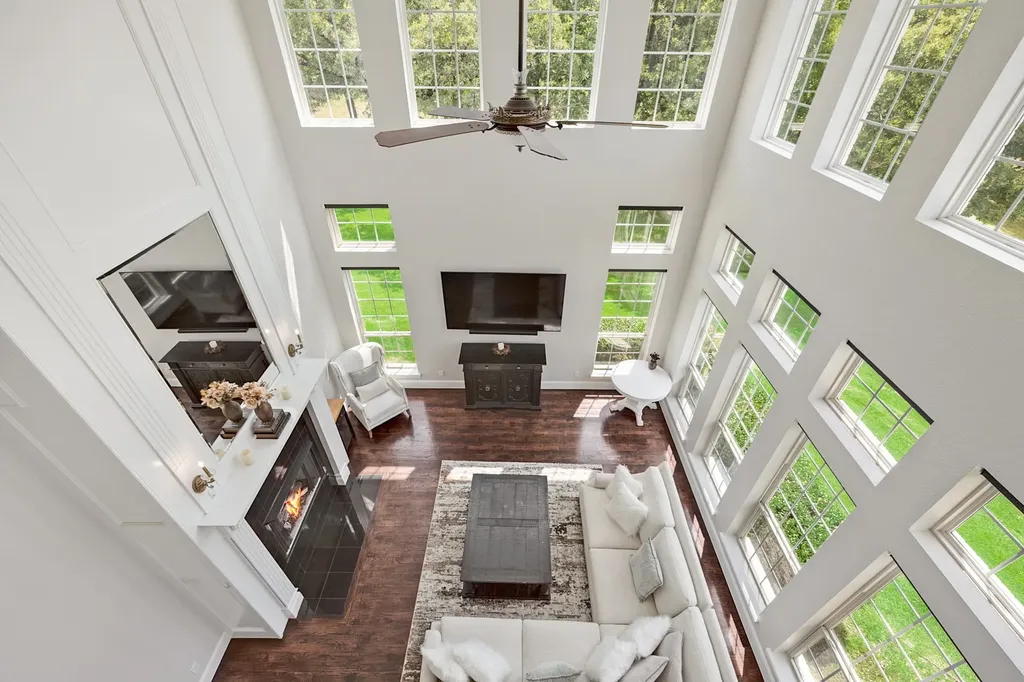 1619 Bloomfield Road Valley View TX 76272