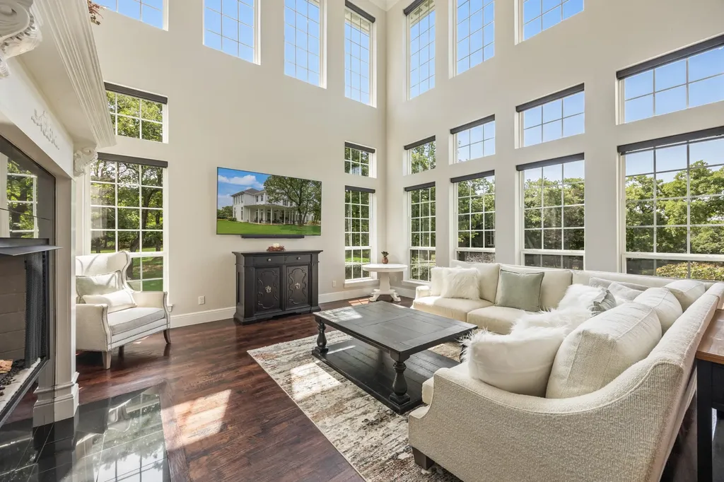 1619 Bloomfield Road Valley View TX 76272