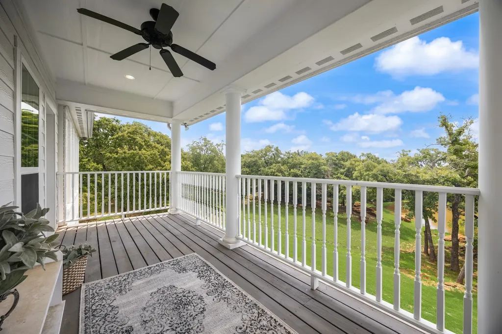1619 Bloomfield Road Valley View TX 76272