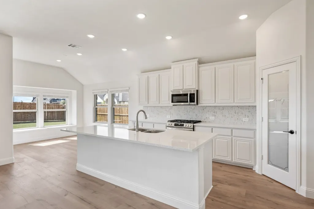200 Sweetwater Drive Commerce TX 75428