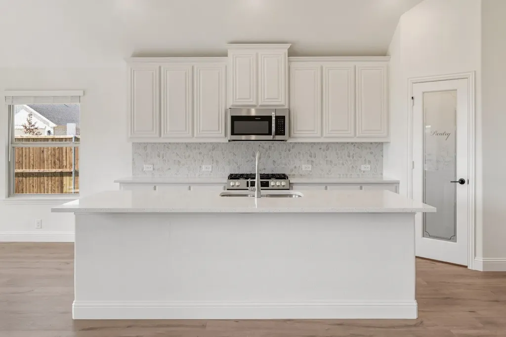 200 Sweetwater Drive Commerce TX 75428