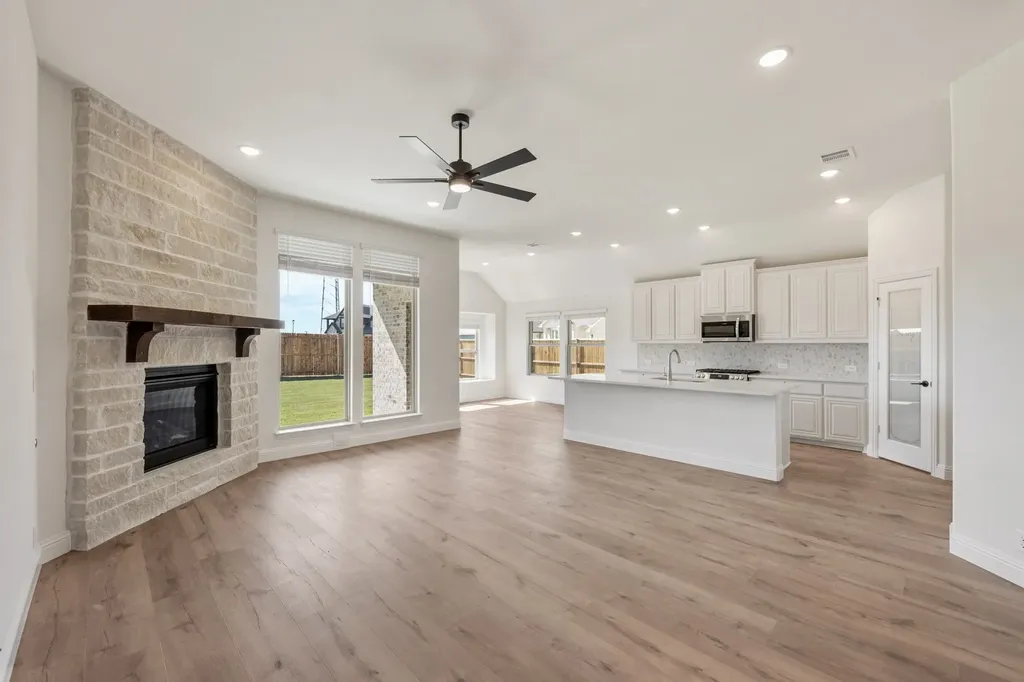 200 Sweetwater Drive Commerce TX 75428